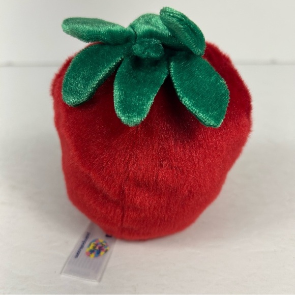 ❤️Aurora JUICY Red Smiling STRAWBERRY Palm Pals Plush Stuffed Toy 5" - Picture 2 of 4